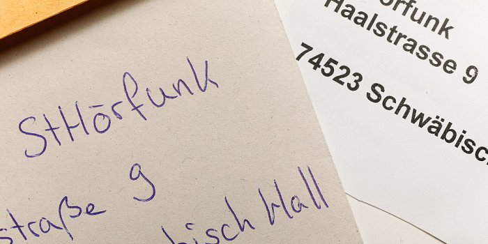 Mit StHörfunk Kontakt aufnehmen
